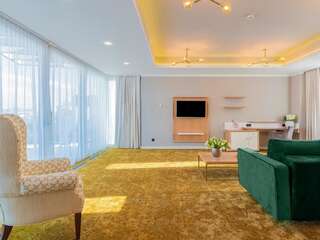 Отель Pergola Boutique Hotel Бухарест Deluxe Top Floor Suite with Terrace-5