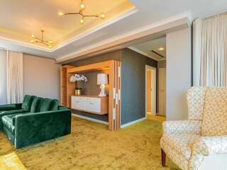 Отель Pergola Boutique Hotel Бухарест Deluxe Top Floor Suite with Terrace-7