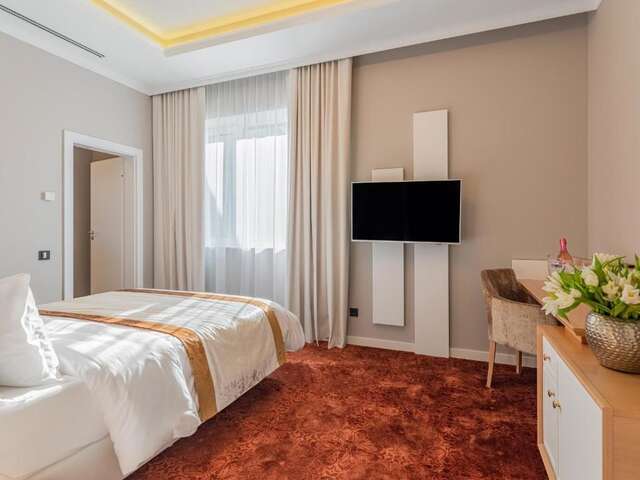 Отель Pergola Boutique Hotel Бухарест-49